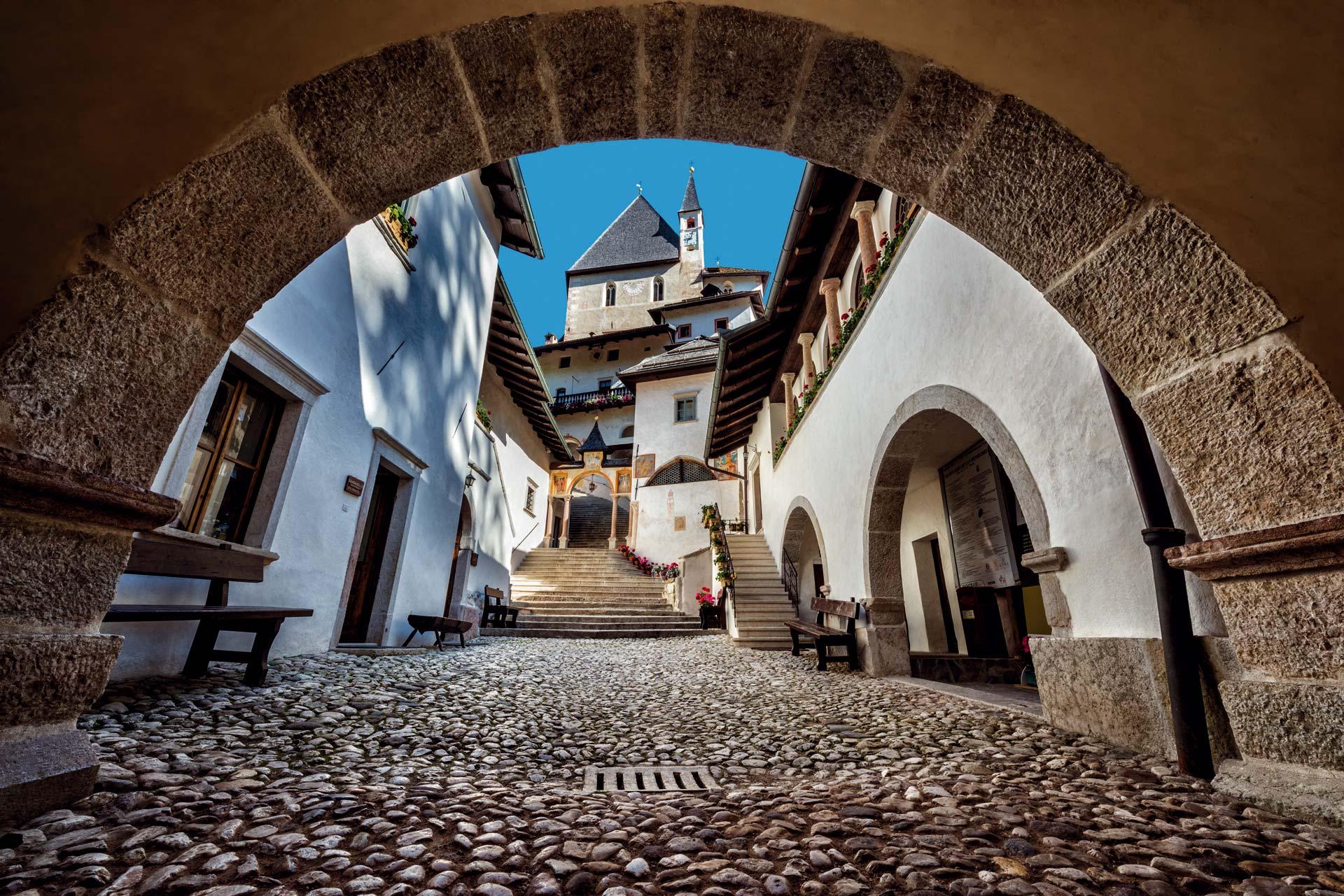 Santuario_San_Romedio_Diego_Marini.jpg Santuario_San_Romedio_Diego_Marini.jpg